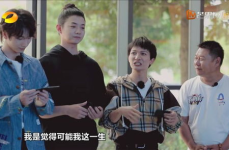 娱乐圈吃瓜成团宠,揭秘明星幕后故事
