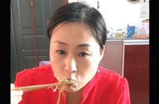 娱乐吃瓜酱有没有东北人,东北人在娱乐吃瓜酱中的独特风采