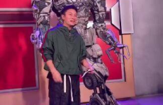 娱乐综艺成毅吃瓜,揭秘明星幕后趣事