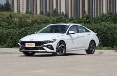 现代伊兰特在城市路况下的油耗是多少？2025/6/13新车磨合期多少公里