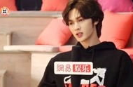 娱乐吃瓜君和七七谁赢了,七七与娱乐吃瓜君的巅峰对决,究竟谁才是赢家?